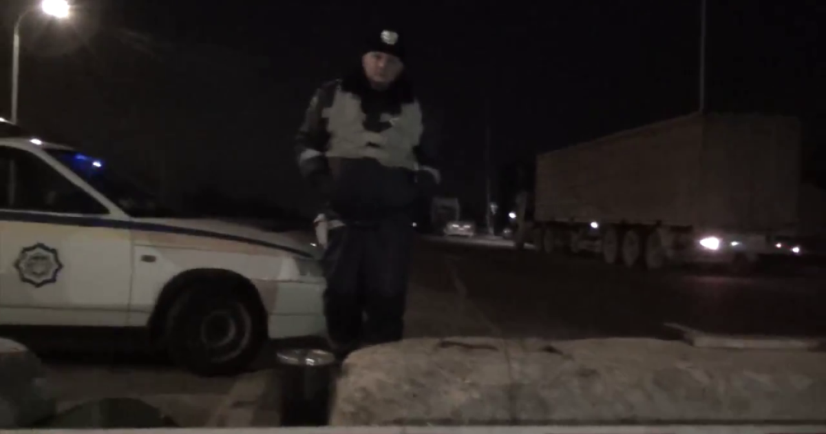Одесские гаишники поймали пьяных милиционеров (видео)