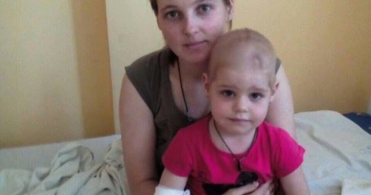 3-річна Софія потребує вашої допомоги