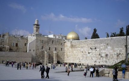 В Иерусалиме израильтянин подстрелил палестинку, которая пыталась его зарезать