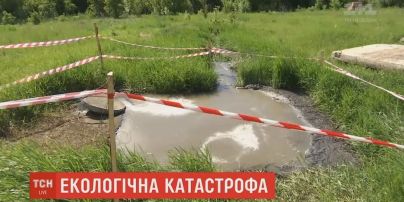 У Миколаєві цілу вулицю затопило фекаліями