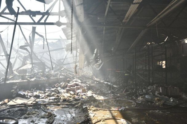 The aftermath of the Russian massive missile strike on the Osnovianskyi district of Kharkiv. / Photo: Oleh Synehubov / © Олег Синєгубов