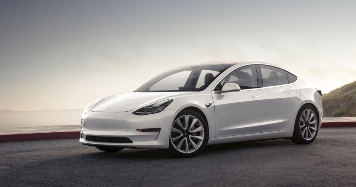 Завод Tesla выпустил в 2021 году рекордное количество электрокаров