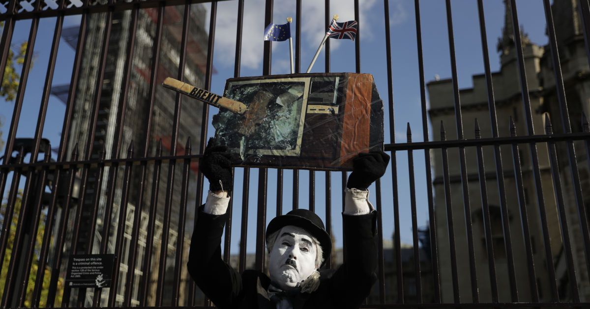 Опонент Джонсона оприлюднив "секретний план Brexit" і звинуватив уряд у "відокремленні" Північної Ірландії