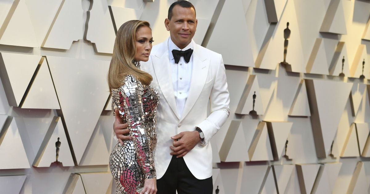 На Дженнифер Лопес и ее жениха подали в суд за ДТП