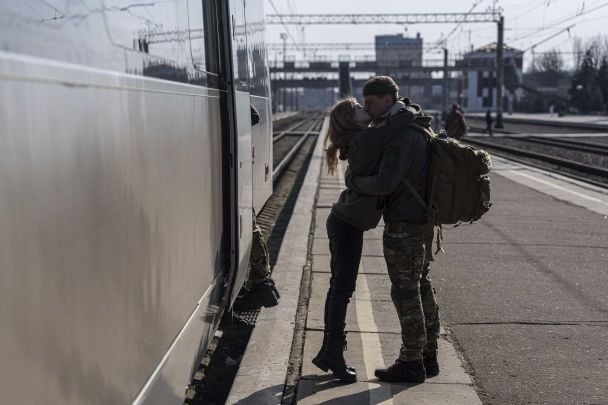 Війна розлучила мільйони українських родин / © Associated Press