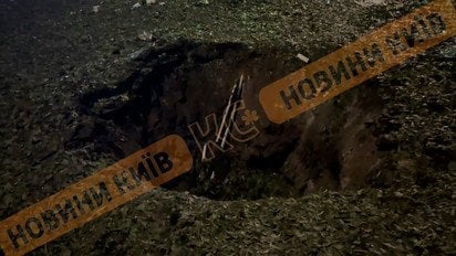 Величезна вирва після удару по Києву - кадри