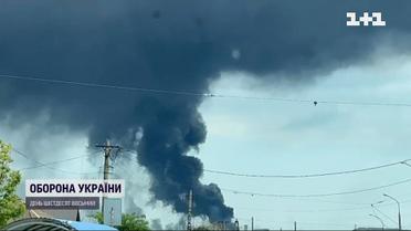 На заводі "Азовсталь" унаслідок бомбардування почалася масштабна пожежа