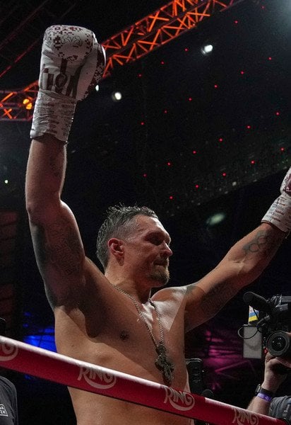 Олександр Усик