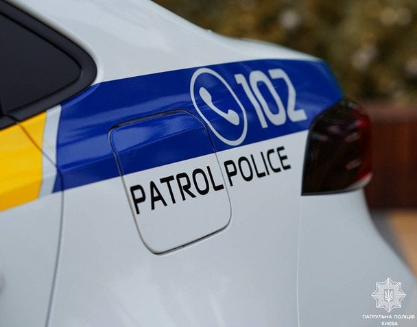 У Києві біля ТРЦ "Ретровіль" виявили тіло чоловіка: що відомо