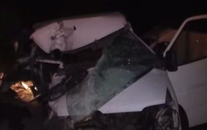 В ужасном столкновении бензовоза и микроавтобуса на Луганщине погибли шесть человек