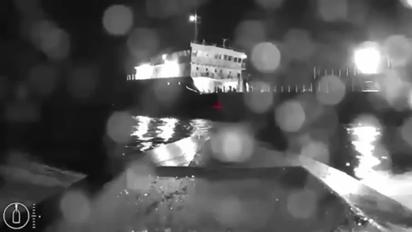 Момент удара дроном по российскому танкеру SIG