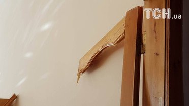 У Павлівці від вибухів розтрощило школу_3 / © Фото Івана Гребенюка/ТСН