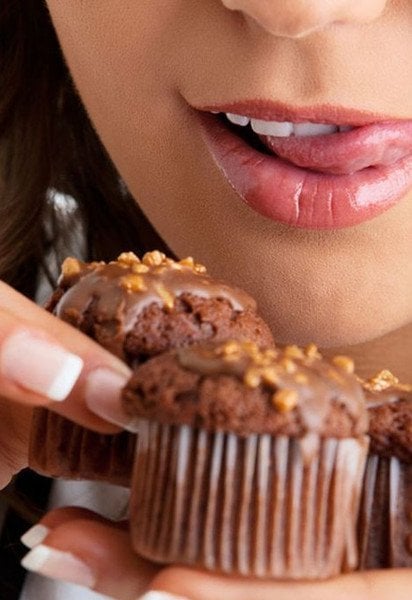 Почему хочется сладкого