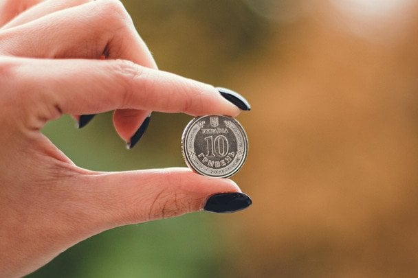Як правильно українською сказати "орел і решка"