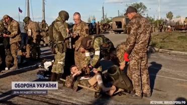 З "Азовсталі" виїхали щонайменше 7 автобусів із пораненими українськими бійцями