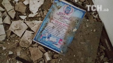 У Павлівці від вибухів розтрощило школу_15 / © Фото Івана Гребенюка/ТСН