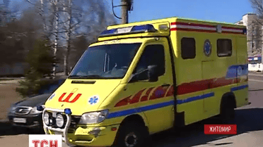 Дві родини заробітчан з Данії передали реанімобіль 95 аеромобільній бригаді