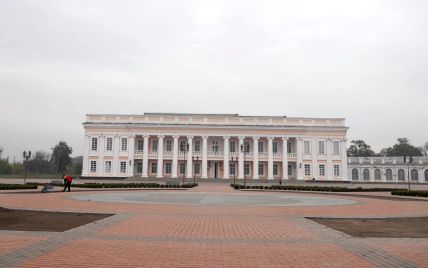 В Тульчине по программе Зеленского до конца года восстановят площадь перед Дворцом Потоцких