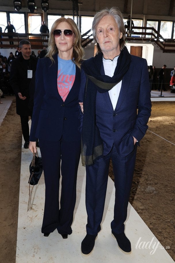 Пол Маккартни и его жена Нэнси Шевелл на показе Стеллы / © Getty Images