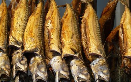 Во Львове назвали причину массового отравления людей копченой рыбой