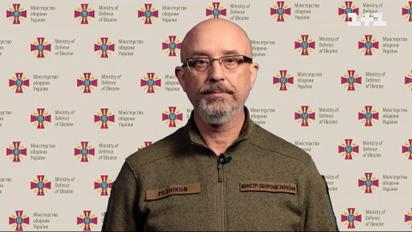 Зарплаты военных: министр обороны Резников объяснил механизм начисления "боевых"