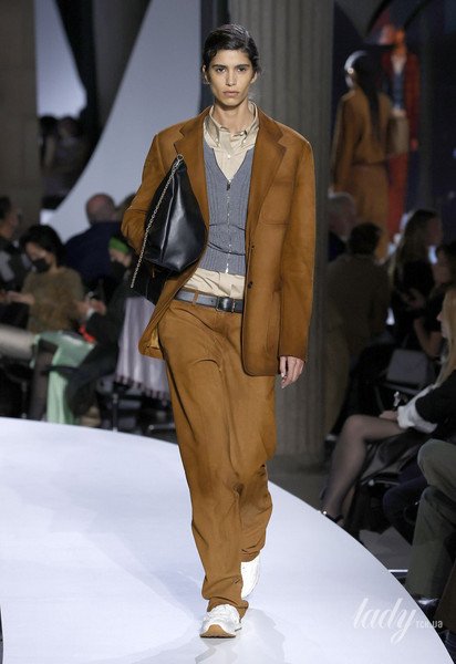 Колекція Miu Miu прет-а-порте сезону весна-літо 2022 / © East News