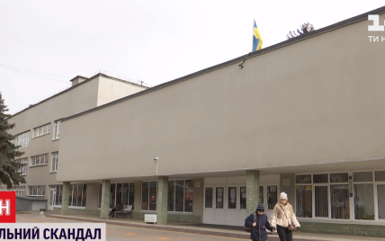 Угрозы и оскорбления: в Киеве могут уволить учителя, который поссорился с отцом ученика из-за урока вальса