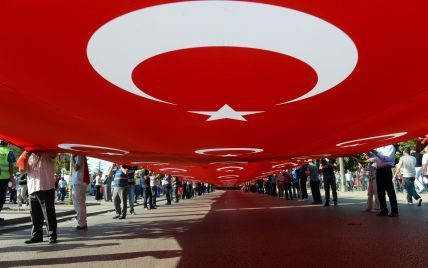 "Зеркальный" ответ: Турция приостановила выдачу неиммиграционных виз в США
