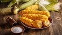 Як приготувати гарячу кукурудзу з сиром