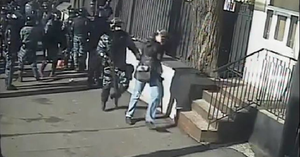 Видео полтора года пролежало у следователя