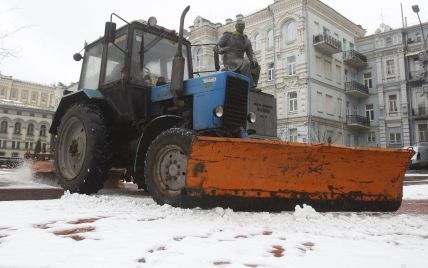 У КМДА повідомили про відновлення руху вантажівок Києвом