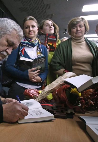 Шкляр презентував нову книгу про УПА і розповів про екранізацію його "Чорного ворона"