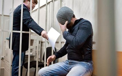 "О чем молчит Дурицкая". Адвокат подозреваемых в убийстве Немцова требует допросить свидетеля расстрела