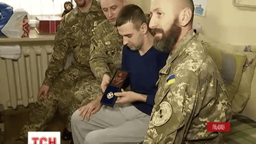 Нагрудний знак «За військову доблесть» вручили саперу 93 механізованої бригади