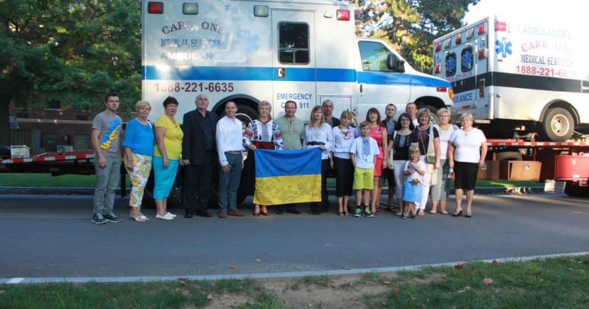 Автомобили скорой помощи из США передадут в Украину / © UNWLA