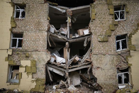 "Лисичанськ вже майже не впізнати": окупанти кинули всі сили на захоплення міста