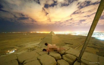 Датский фотограф сделал откровенный снимок во время секса на пирамиде Хеопса. Египтяне возмущены