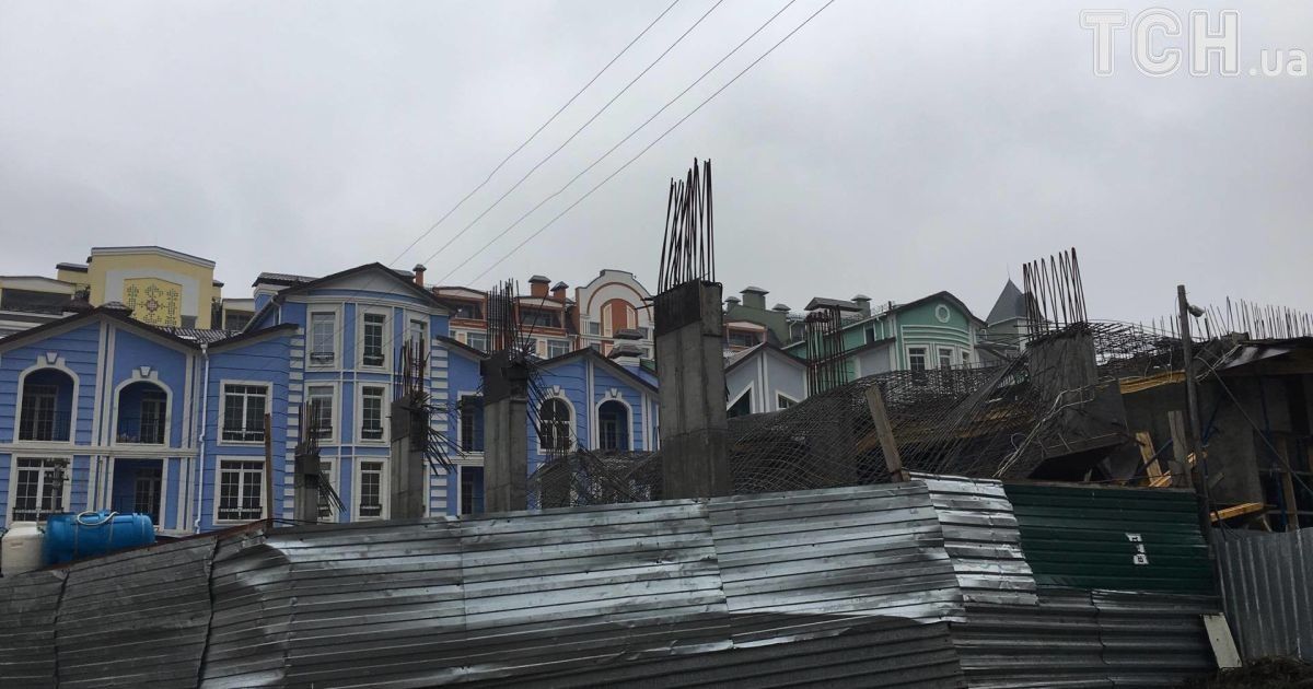 Обвал на Воздвиженській / © Фото Валерии Ковалинской/ТСН