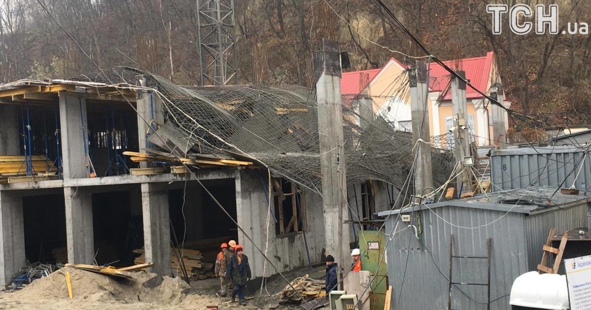 Обвал на будівництві на Воздвиженській_2 / © Фото Валерии Ковалинской/ТСН