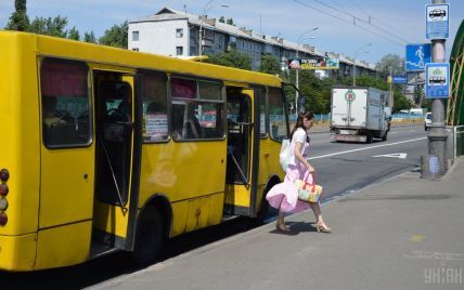 В Украине общественный транспорт возобновит работу: Криклий назвал даты начала перевозок и условия