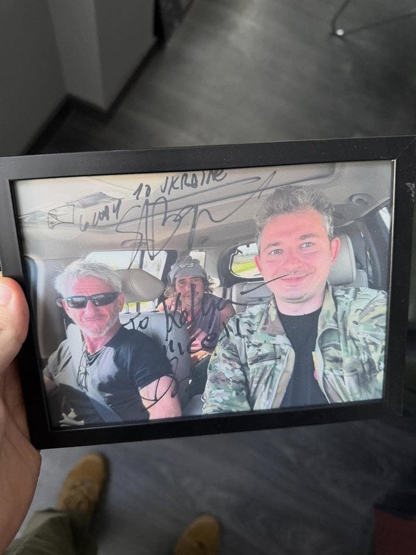 Коля Сєрга і Шон Пенн / © instagram.com/thekolya