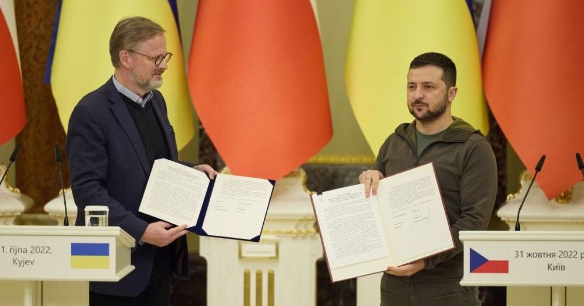 Чехия поддержит вступление Украины в НАТО: Зеленский рассказал первые детали совместной декларации