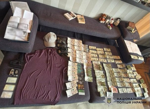 Викрадені у ветерана ЗСУ кошти / © Поліція Києва