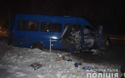 Медики рассказали о состоянии пассажиров, выживших в аварии маршрутки с легковушкой в Тернопольской области