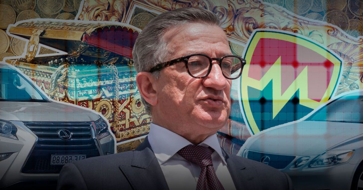 Сотні картин, антикваріат і ФК 