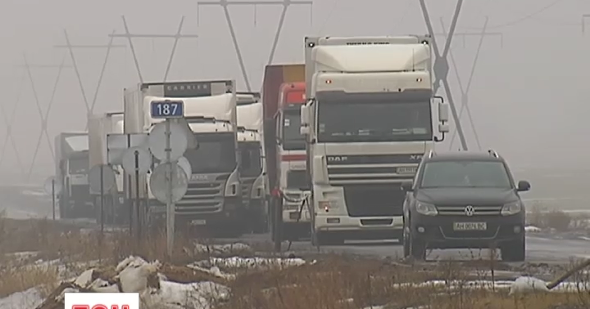Отримати перепустку на звільнені території дуже важко.