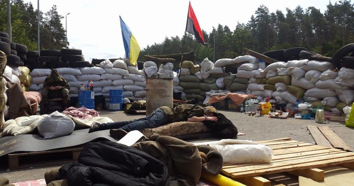 Бойцы уверяют, что они находятся там исключительно для наблюдения