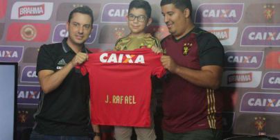 Бразильський клуб здійснив неймовірний вчинок заради маленького хлопчика