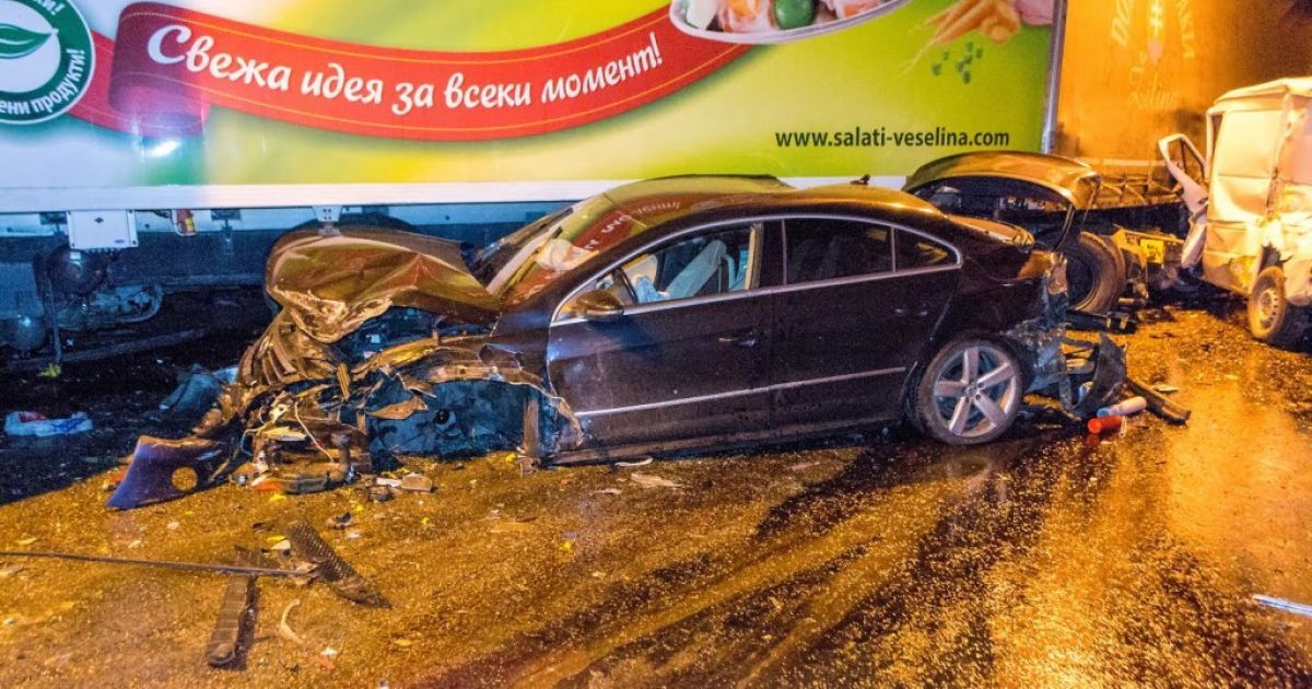 В Болгарии десятки авто попали в аварию / © БНТ