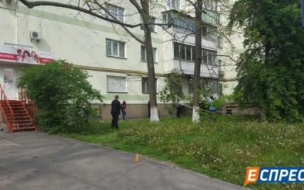 В Киеве из окна выбросился журналист - СМИ